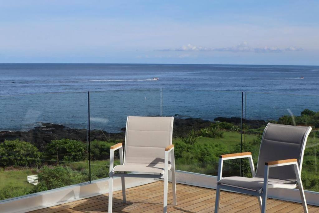 Oceans Luxury Oceanfront Apart Sunset View With Pool Apartamento Flic-en-Flacq Exterior foto