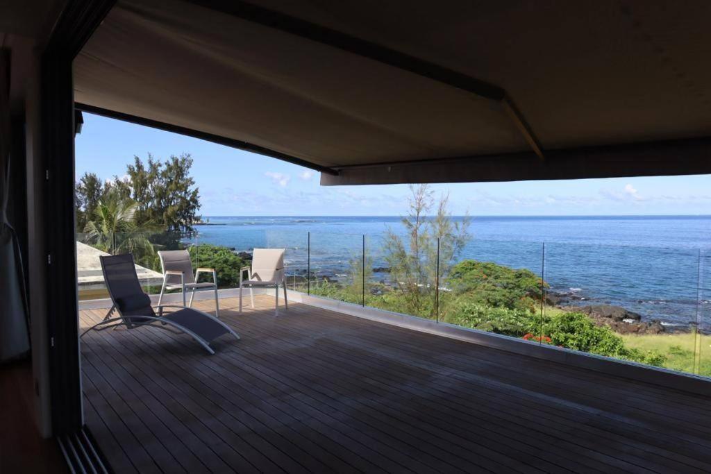 Oceans Luxury Oceanfront Apart Sunset View With Pool Apartamento Flic-en-Flacq Exterior foto