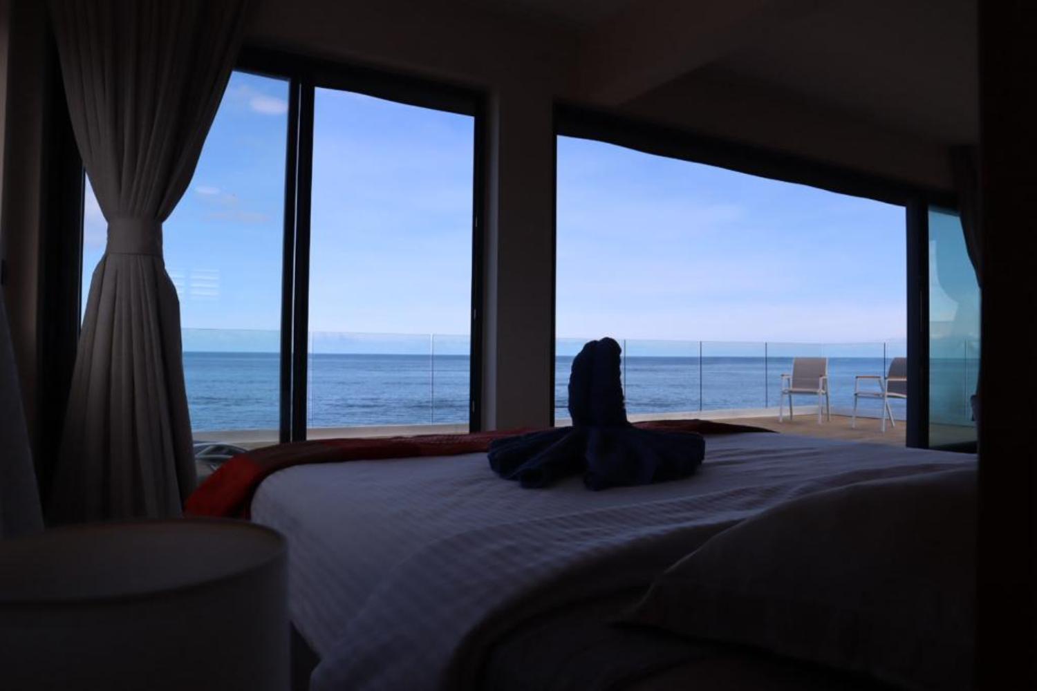 Oceans Luxury Oceanfront Apart Sunset View With Pool Apartamento Flic-en-Flacq Exterior foto