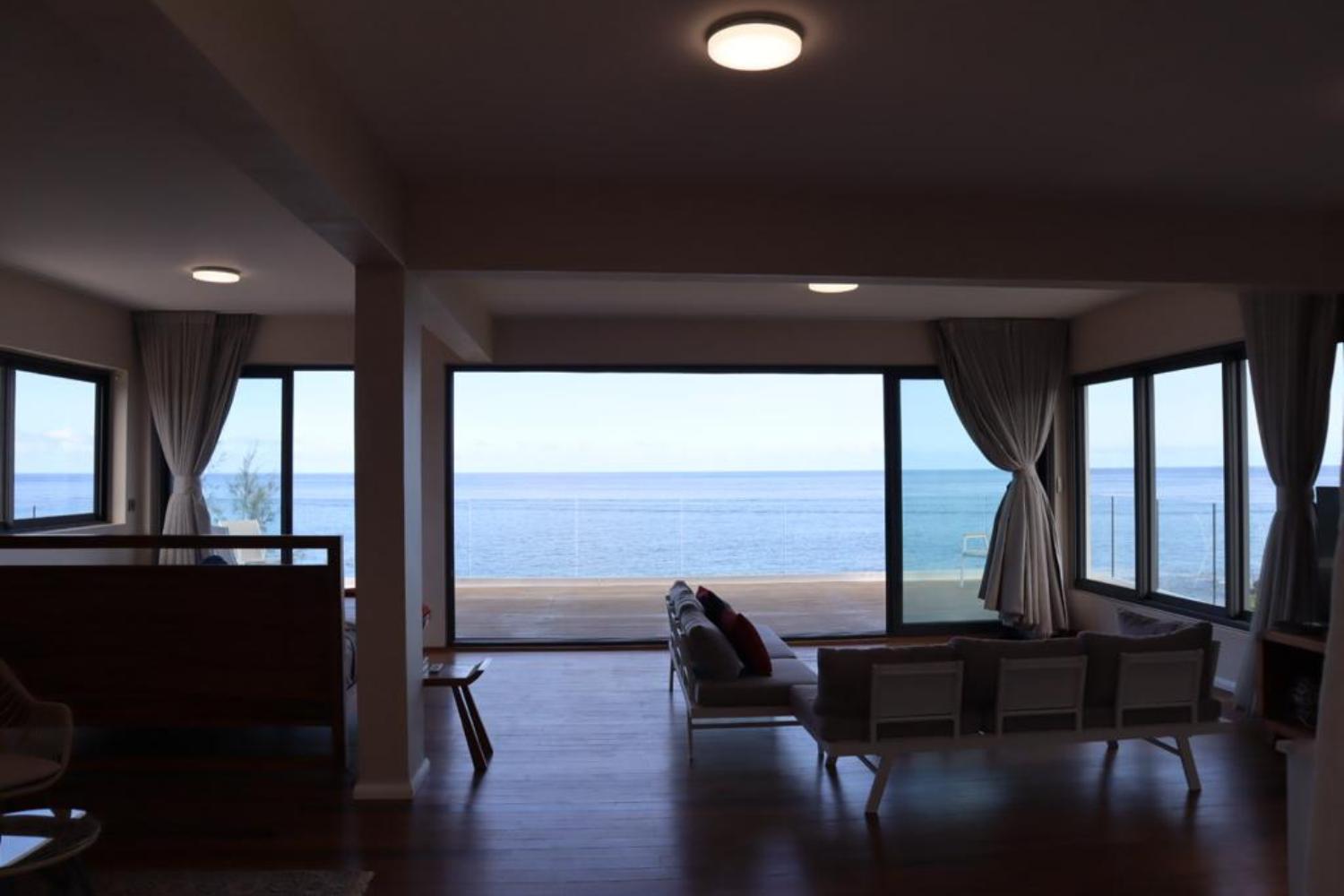 Oceans Luxury Oceanfront Apart Sunset View With Pool Apartamento Flic-en-Flacq Exterior foto